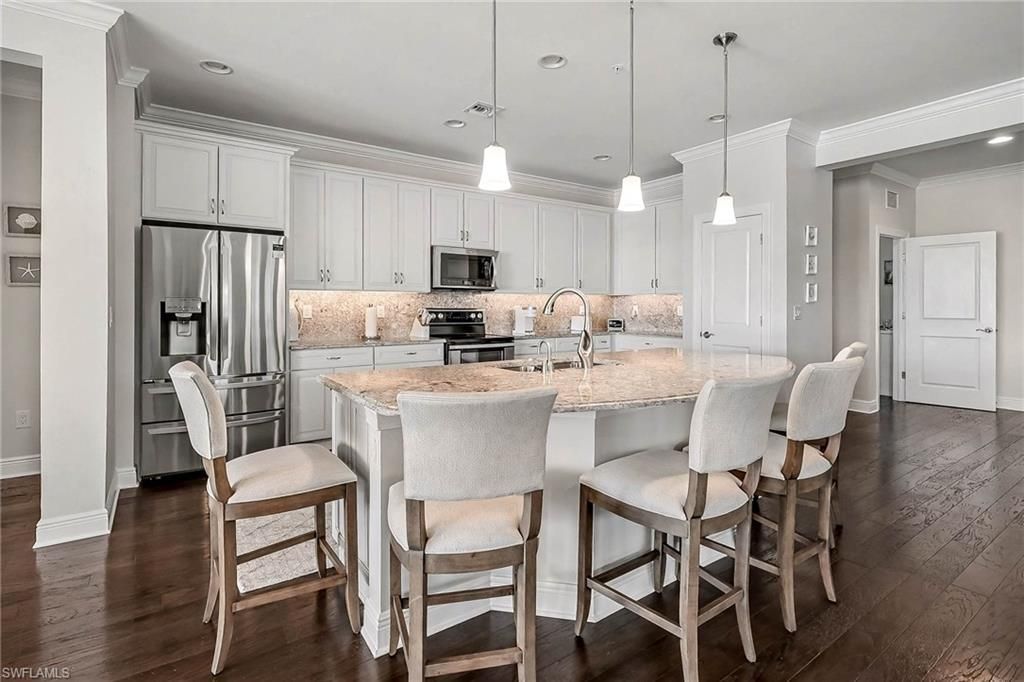 15181 Butler Lake Dr, Unit 201, Naples, FL 34109 Photo