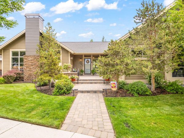 301 SE Larkspur Drive, Madras, OR 97741