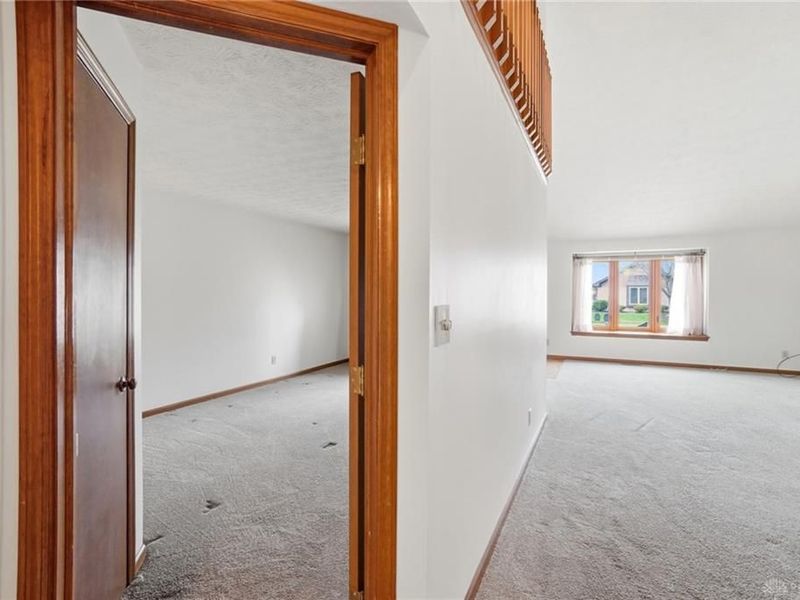 1302 Donson Circle, Kettering, OH 45429 Photo 13