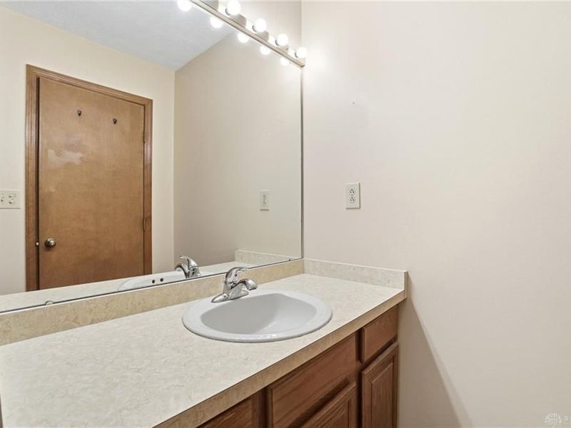1302 Donson Circle, Kettering, OH 45429 Photo 41