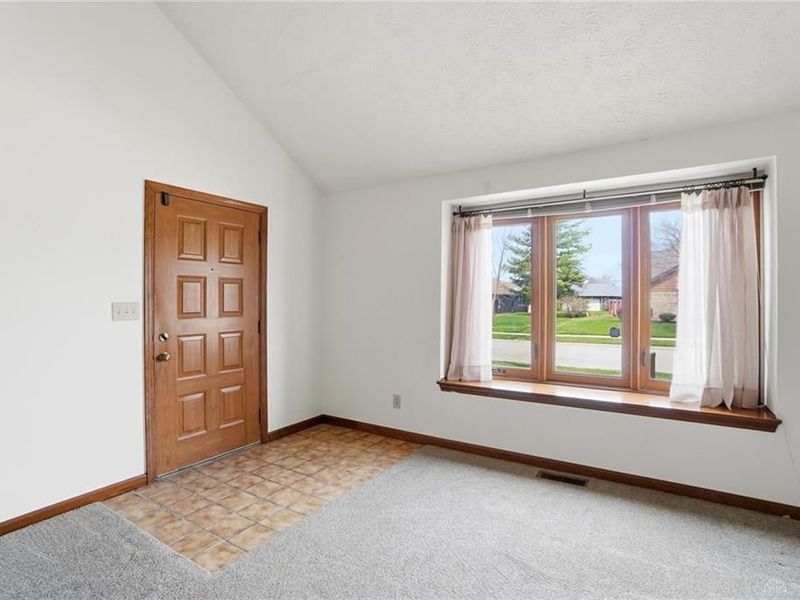 1302 Donson Circle, Kettering, OH 45429 Photo 5
