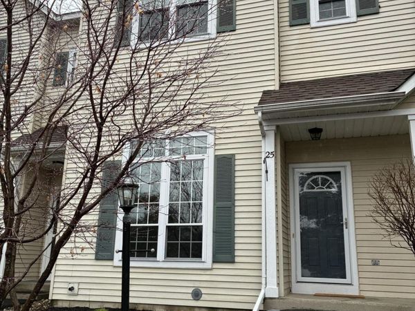 25 Stratton Circle, Troy, NY 12182