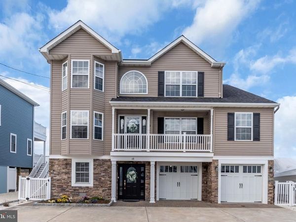 68 MORRIS BOULEVARD , MANAHAWKIN, NJ 08050