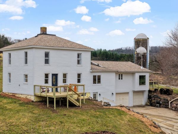 3850 County Y Road, Dodgeville, WI 53533