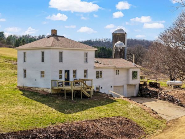 3850 County Y Road, Dodgeville, WI 53533