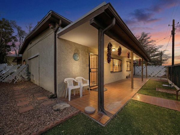 1553 Rinconado Lane SW, Albuquerque, NM 87105