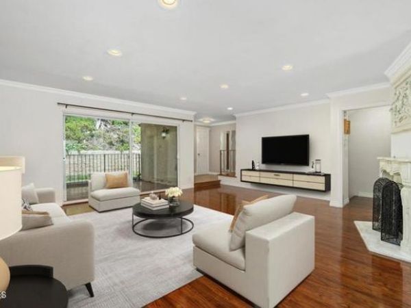 9503 Via Venezia , Burbank, CA 91504