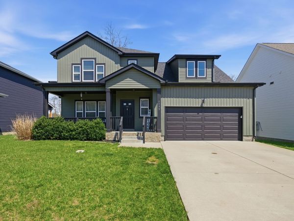 1135 Charles Thomas Dr , Clarksville, TN 37042