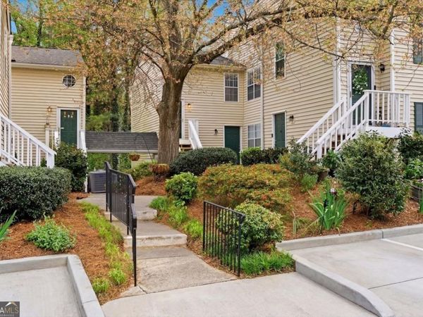307 Glenleaf Drive, Peachtree Corners, GA 30092