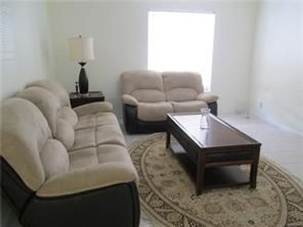 2270 NE 68th Street, Unit 1907, Fort Lauderdale, FL 33308