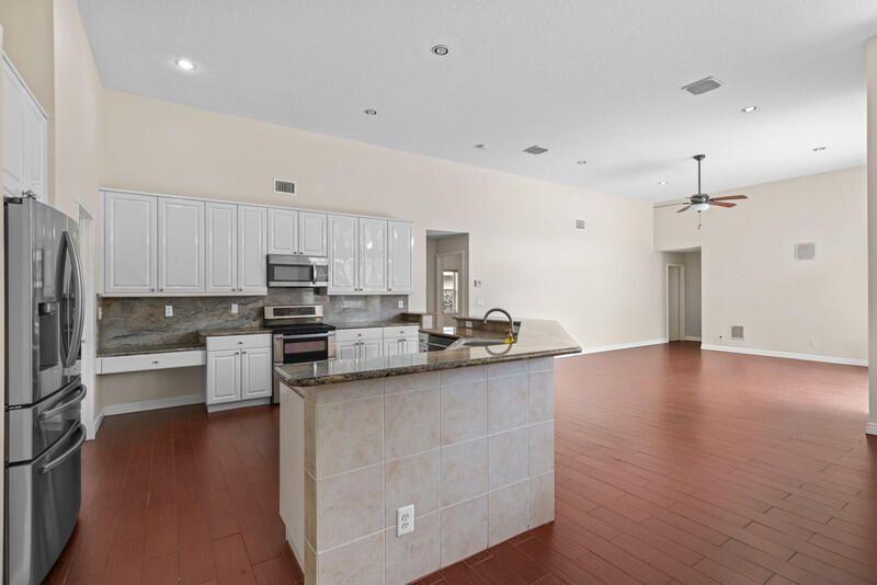 2554 SW Mayacoo Way, Palm City, FL 34990 Photo