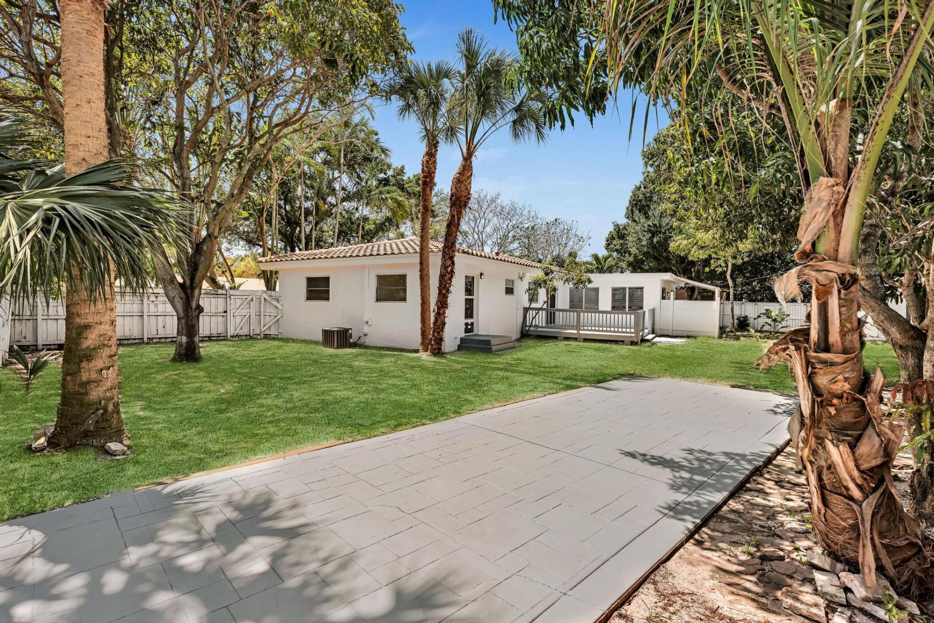 835 NE 16th Street, Fort Lauderdale, FL 33304 Photo