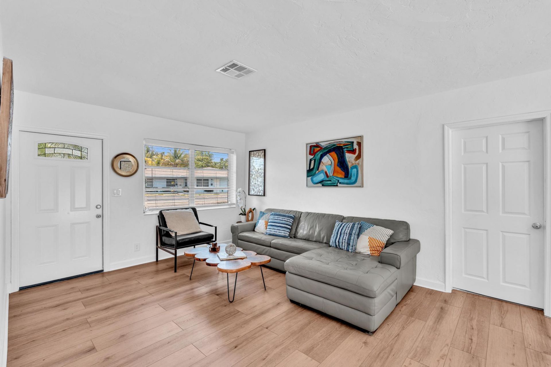 835 NE 16th Street, Fort Lauderdale, FL 33304 Photo