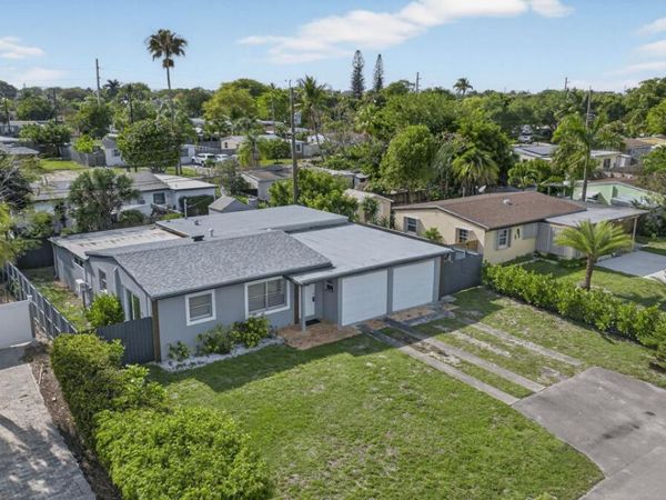 2865 NE 13th Avenue, Pompano Beach, FL 33064