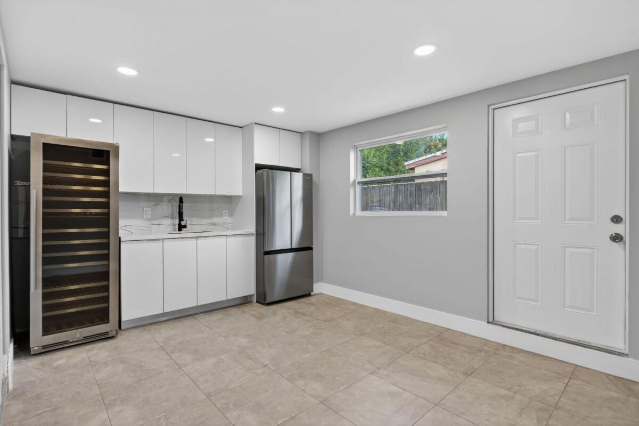 2865 NE 13th Avenue, Pompano Beach, FL 33064 Photo