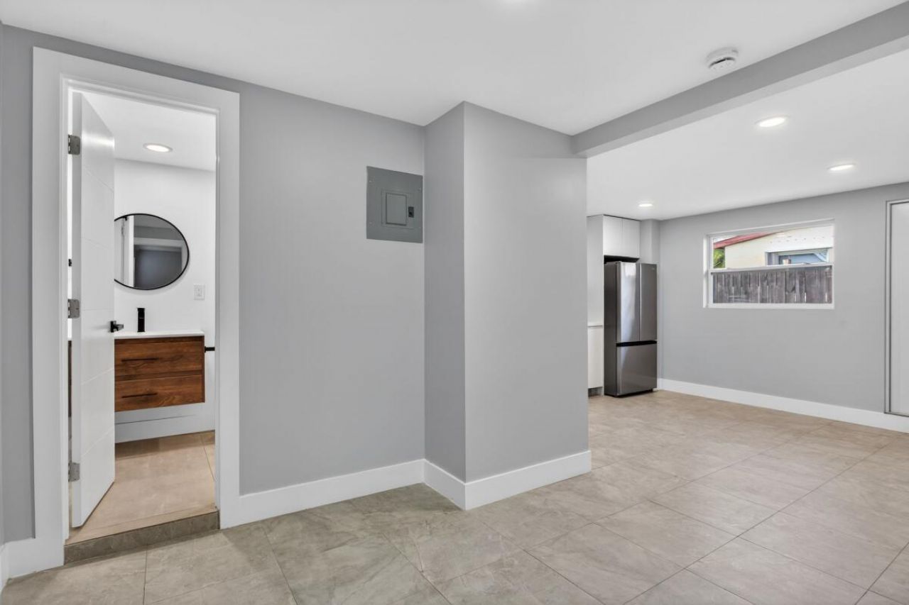 2865 NE 13th Avenue, Pompano Beach, FL 33064 Photo