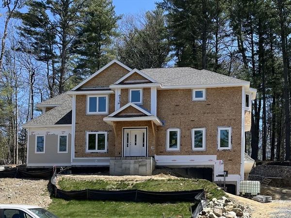 49 Country Club Way, Ipswich, MA 01938