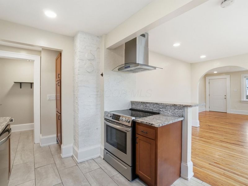 270 S Cypress Avenue , Columbus, OH 43223 Photo 10