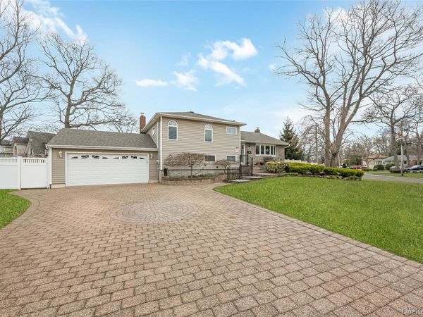 130 West Drive, Massapequa, NY 11758