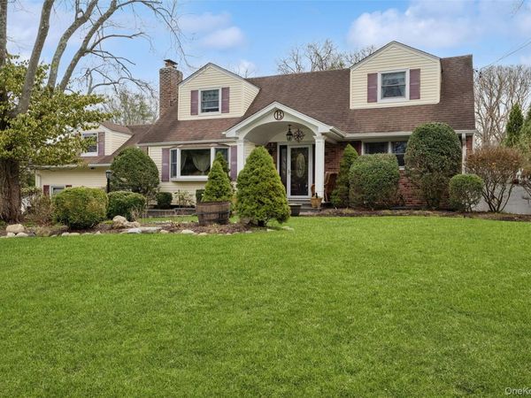 4 University Drive , East Setauket, NY 11733