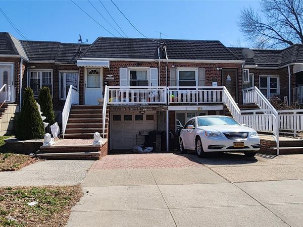 11508 Poppenhusen Avenue, College Point, NY 11356