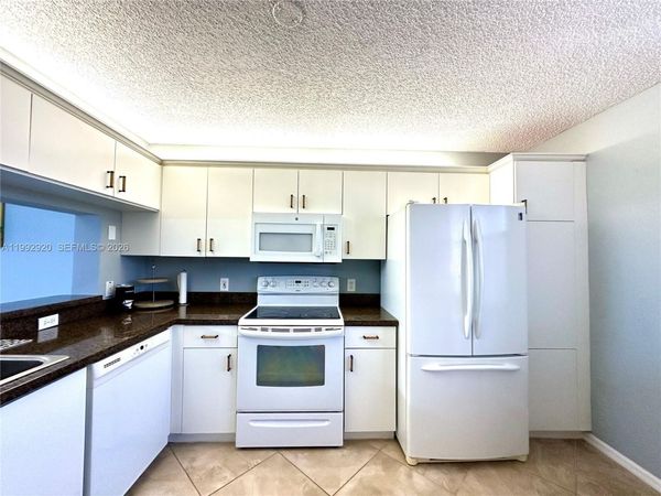10360 NW 30th Ct, Unit 303, Sunrise, FL 33322