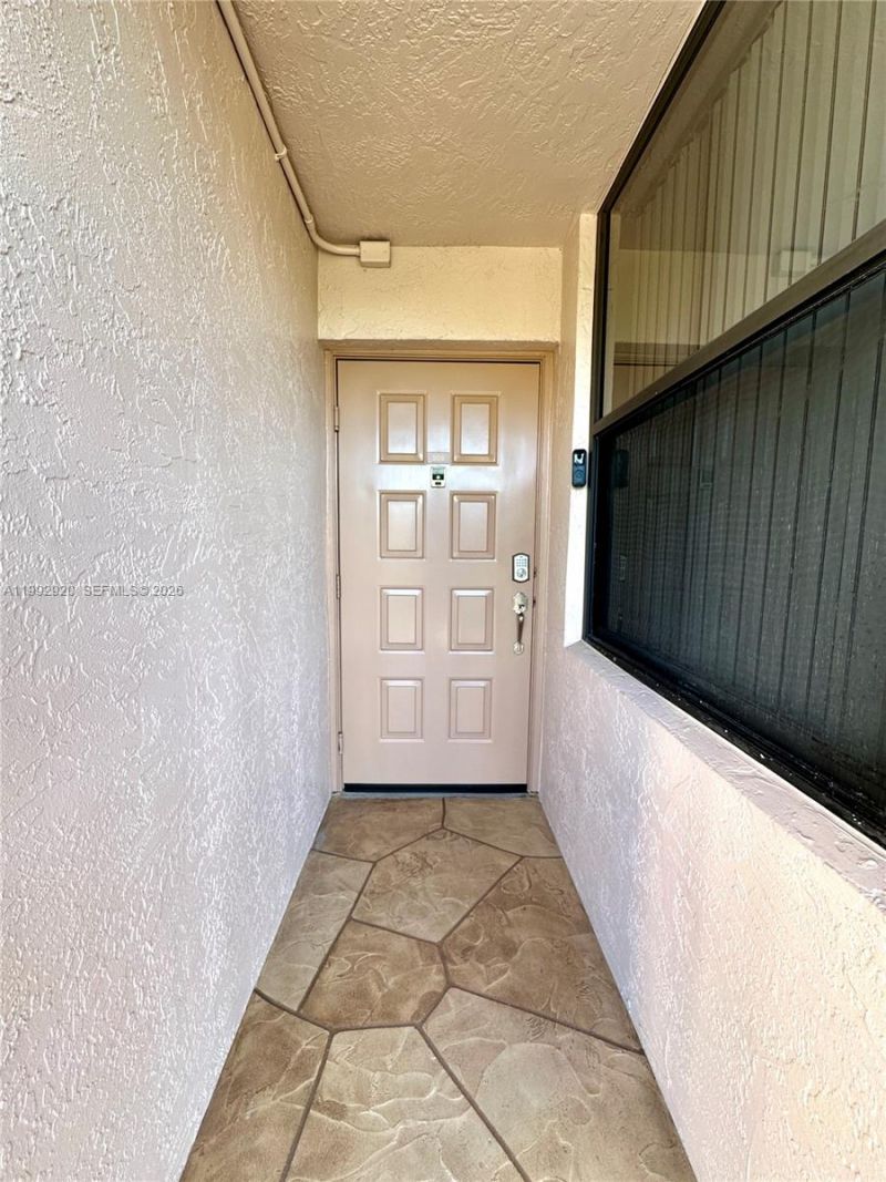 10360 NW 30th Ct, Unit 303, Sunrise, FL 33322 Photo