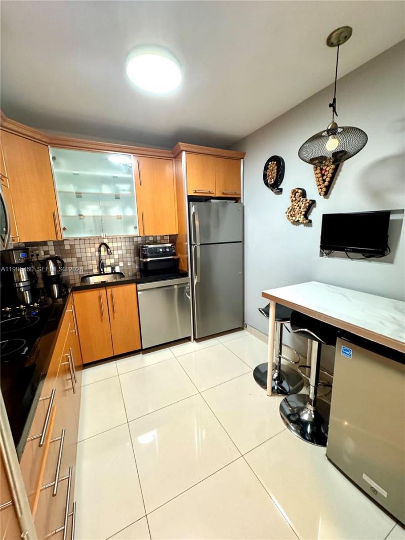 3725 S Ocean Dr , Unit 1221, Hollywood, FL 33019 Photo