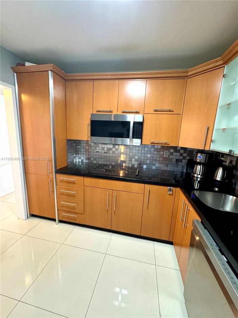 3725 S Ocean Dr , Unit 1221, Hollywood, FL 33019 Photo