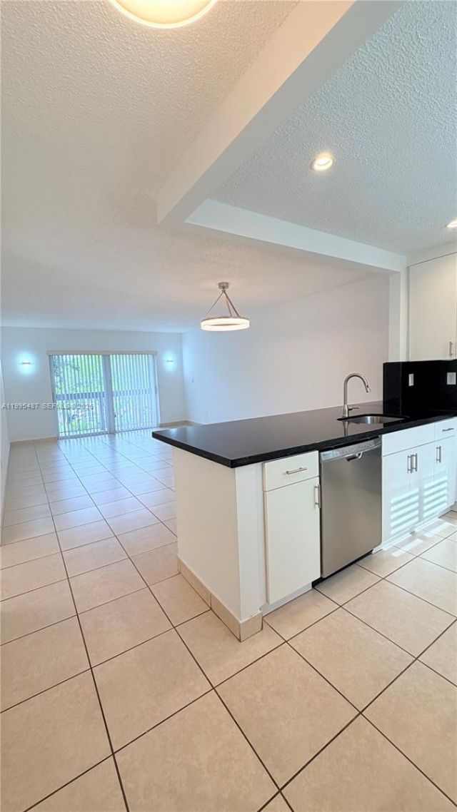 7740 Camino Real, Unit G303, Miami, FL 33143 Photo