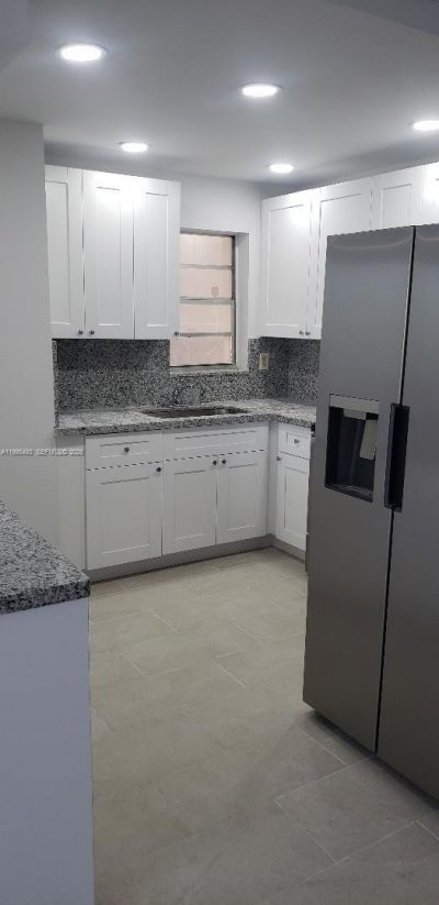 870 NW 87th Ave, Unit 407, Miami, FL 33172 Photo