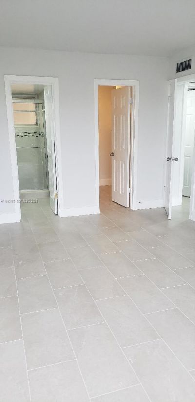 870 NW 87th Ave, Unit 407, Miami, FL 33172 Photo
