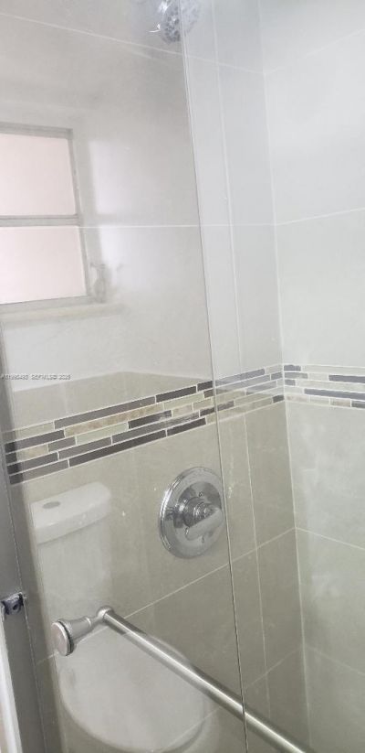 870 NW 87th Ave, Unit 407, Miami, FL 33172 Photo