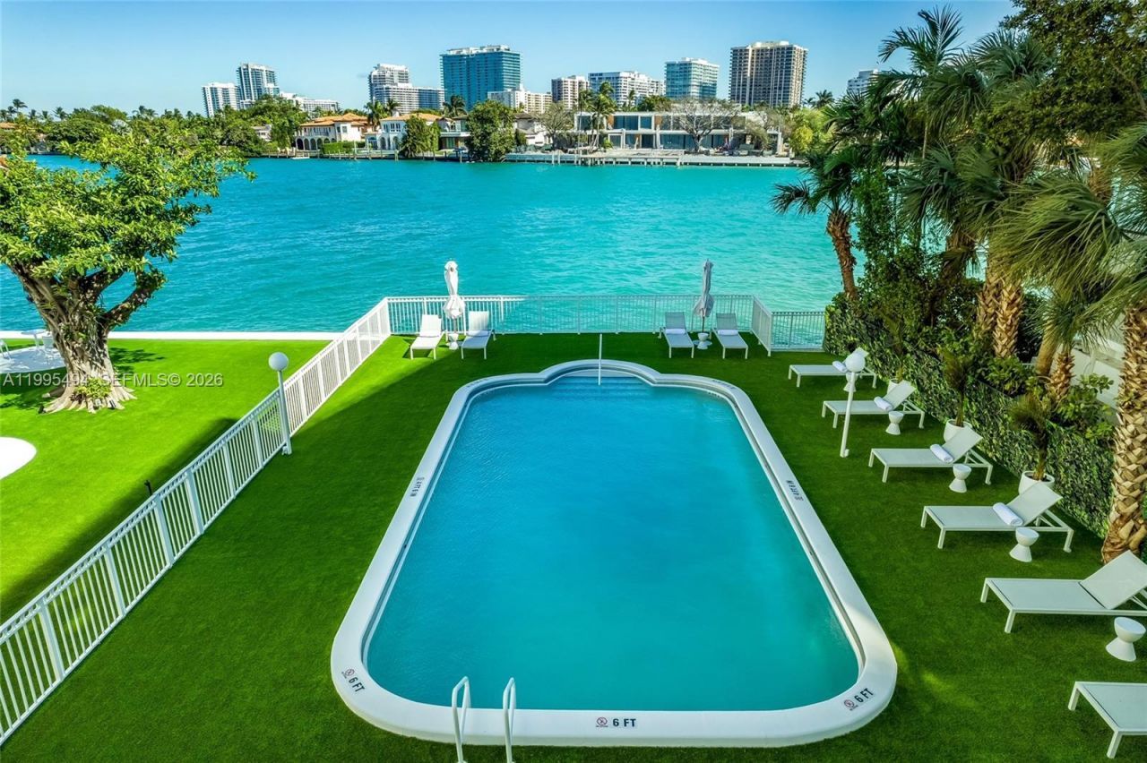 9881 E Bay Harbor Dr, Unit 502, Bay Harbor Islands, FL 33154 Photo