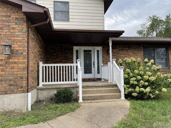 106 Trainer Avenue , Cuba, MO 65453