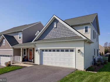 3004 MORNING THISTLE COURT, EAST PETERSBURG, PA 17520