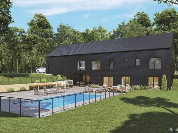 18026 Hoder Road, New Buffalo Twp, MI 49117