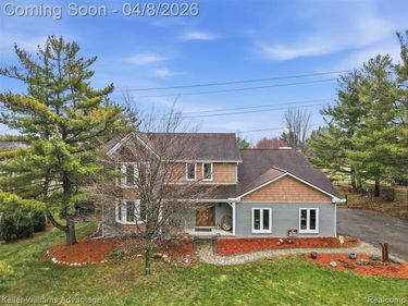 6385 Woodcrest Ridge, Independence Twp, MI 48346