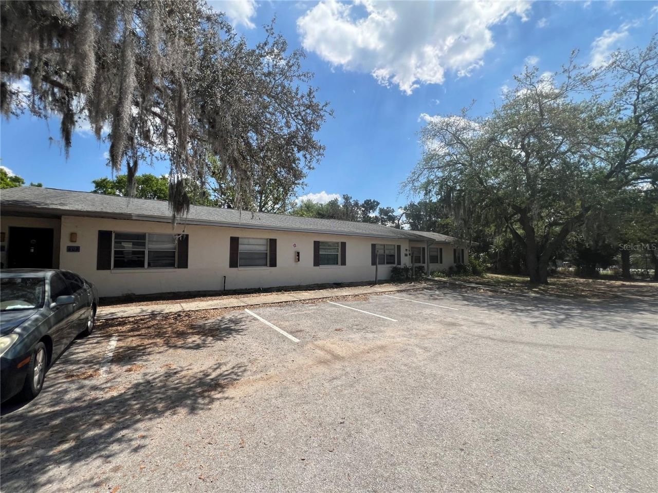 1000 E Caroline Street , Tavares, FL 32778 Photo