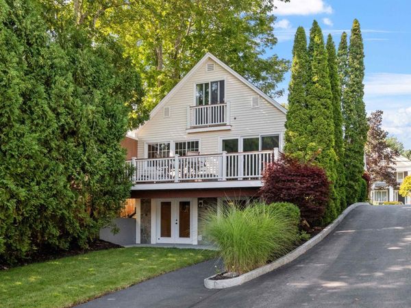 38 Lake Shore Drive, Unit 10, Moultonborough, NH 03254