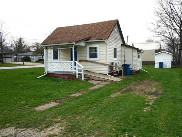 307 S East Street, Knox, IN 46534