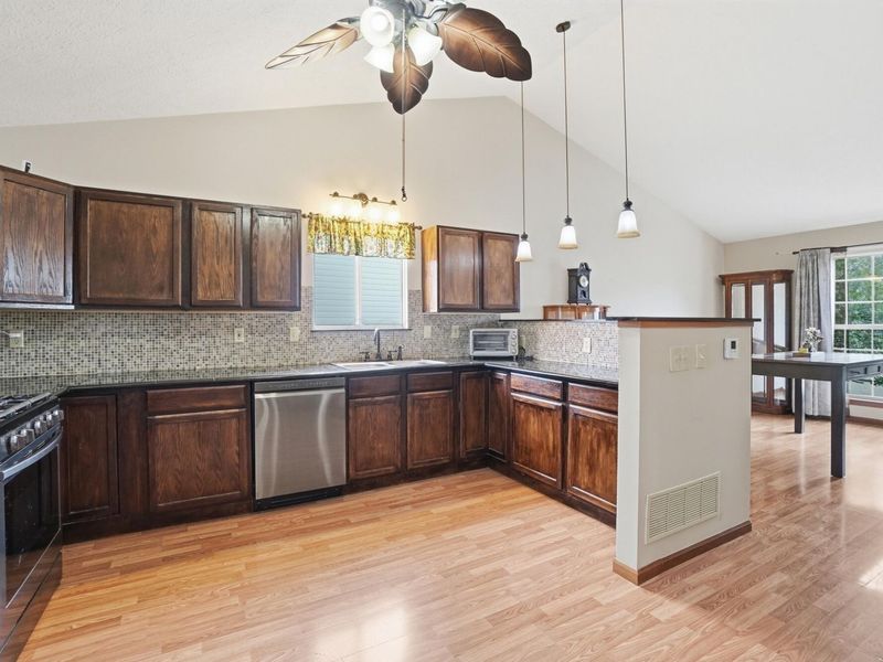 3520 Rocky Road , Columbus, OH 43223 Photo 7