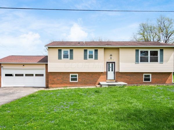 2090 Crumley Road SW, Lancaster, OH 43130