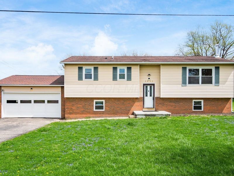 2090 Crumley Road SW, Lancaster, OH 43130 Photo 1