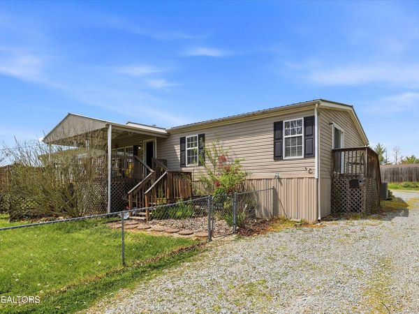 122 2nd St, Corryton, TN 37721