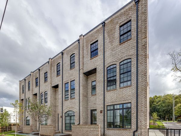 3206 W End Cir, Unit 8, Nashville, TN 37203