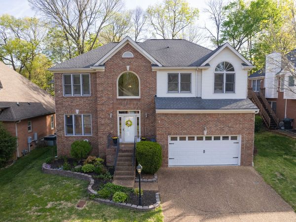 504 Schooner Cv, Hermitage, TN 37076