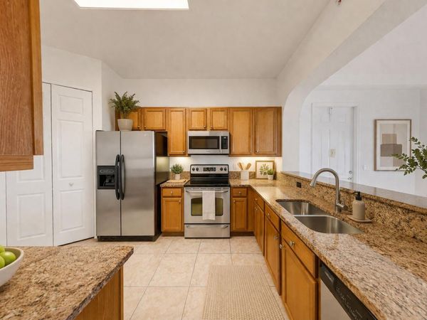 3600 Oaks Clubhouse Drive, Unit 501, Pompano Beach, FL 33069