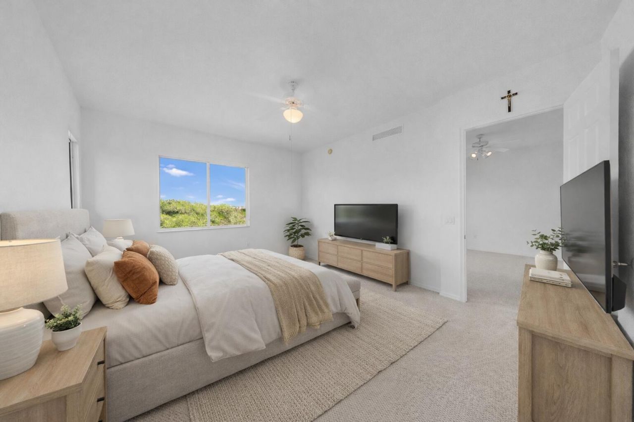 3600 Oaks Clubhouse Drive, Unit 501, Pompano Beach, FL 33069 Photo