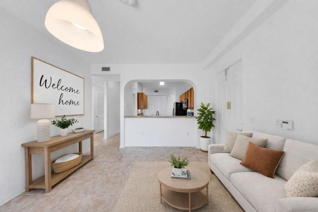 3600 Oaks Clubhouse Drive, Unit 501, Pompano Beach, FL 33069 Photo